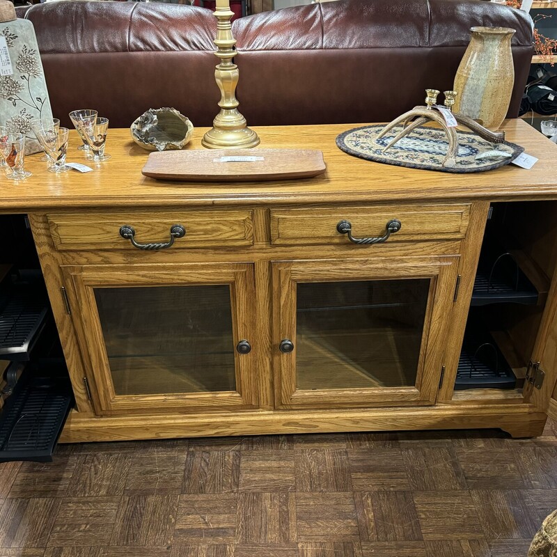 Oak Console Cabinet<br />
29x62x21