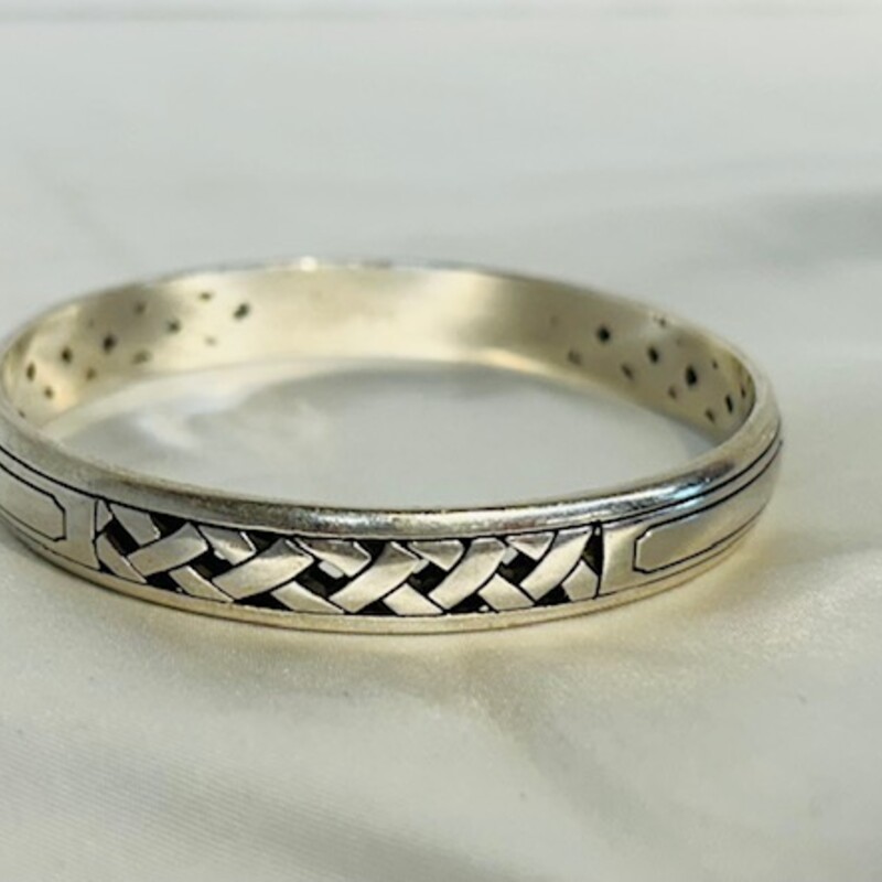 Brighton Crosshatch Bangle
Silver Size: 3diameter