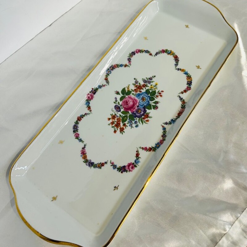 Porcelaines de Couleuvre Frane Floral Tray
White Pink Blue Size: 15 x 6.5W