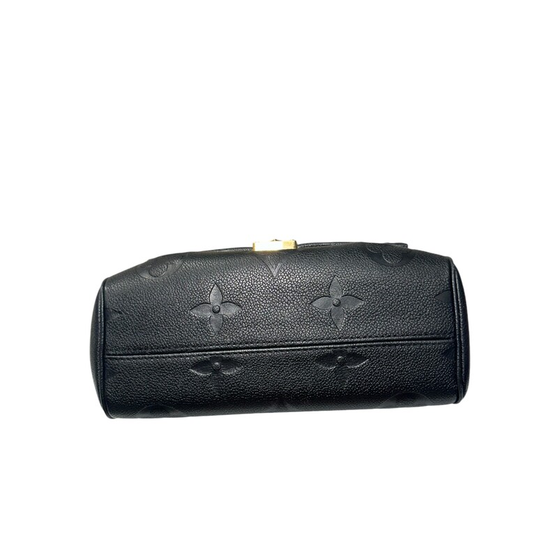 Louis Vuitton Favorite, Black, Size: OS<br />
<br />
Dimensions:<br />
9.4 x 5.5 x 3.5 inches<br />
(Length x Height x Width)<br />
<br />
Date Code: Chipped with entrupy<br />
<br />
The Favorite is a fashionable bag made from supple grained leather with an oversized embossed Monogram pattern. Feminine pleats bring a couture touch while the gold-color magnetic lock evokes Louis Vuitton’s heritage. A removable and adjustable strap enables short-shoulder carry or cross-body wear while a bold detachable gold-color chain is a glamorous option for after dark.<br />
<br />
Wear to hardware and interior.