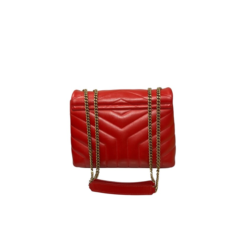 YSL Lou Lou Small Leather Red<br />
<br />
Dimensions:Dimensions:<br />
Base length: 9.25 in<br />
Height: 7 in<br />
Width: 3.5 in<br />
Drop: 11.5 in<br />
Drop: 22 in<br />
<br />
Date Code:TCT494699 0322<br />
<br />
In excellent condition. Comes with dust bag and box.