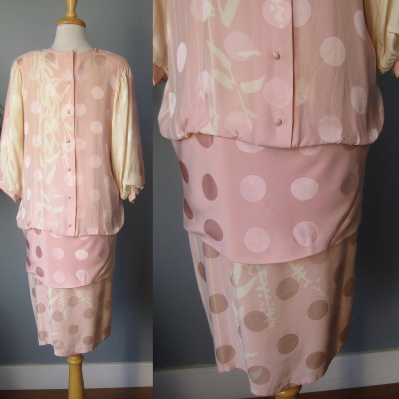 Vtg St Rome Silk Drop Wst, Pink, Size: 12<br />
Pastel pink and yellow evening dress from the 1980s by Saint Romei<br />
The dress was made in the 1980s in Korea.<br />
The silk has a slightly gauzy feel and it's jacquard with big circles woven into the fabric and a complicated but subtle floral print.<br />
It has big shoulders (with pads) and is slim through the hips.<br />
The silhouette is reinforced with low set ties.<br />
Silk covered buttons at the back and the cuffs<br />
(one of the cuff buttons is a plain plastic replacement)<br />
The sleeves will come to about the elbow.<br />
CONDITION: I found one faint stain on the front.  I did not try to do anything to it for fear of making it worse and I feel it's not really noticeable unless upon close inspection.<br />
Makred size 12<br />
Here are the flat measurements, please double where appropriate:<br />
Shoulder to shoulder: 16<br />
Armpit to Armpit: 24.5<br />
Waist: free<br />
Hips: 18.5<br />
Length from back of neck to hem: 42.5<br />
<br />
Thank you for looking.<br />
#76774