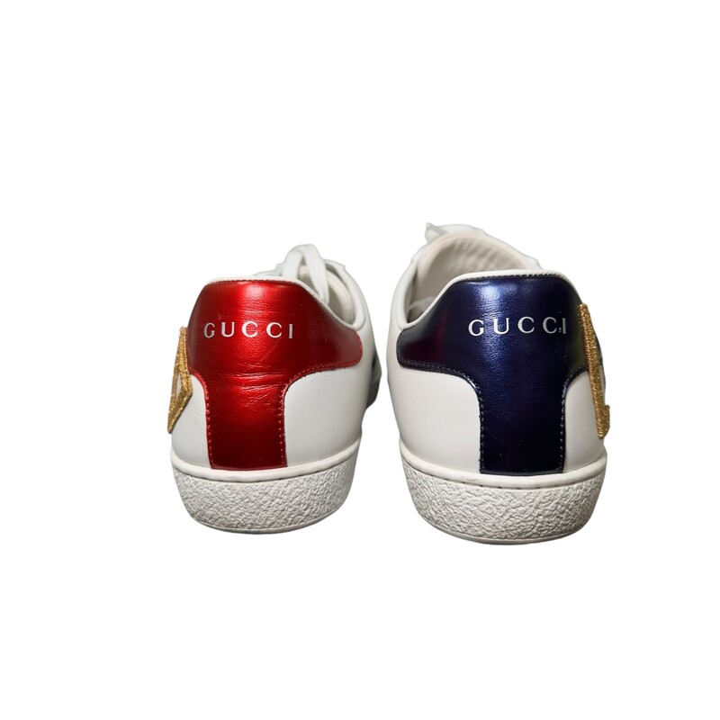 Gucci Ace Loved Sneakers<br />
White<br />
 Size: 40<br />
<br />
Light scuffing throughout the shoes.<br />
505328