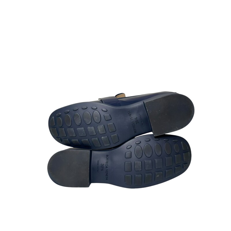 Bottega Venetta Monsieur, Navy, Size: 39.5<br />
<br />
In excellent condition.