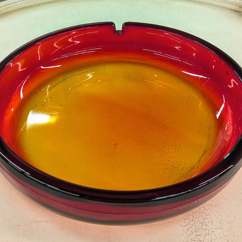 Amberina Glass Ashtray
 Orange and Red
Size: 10.5x2H