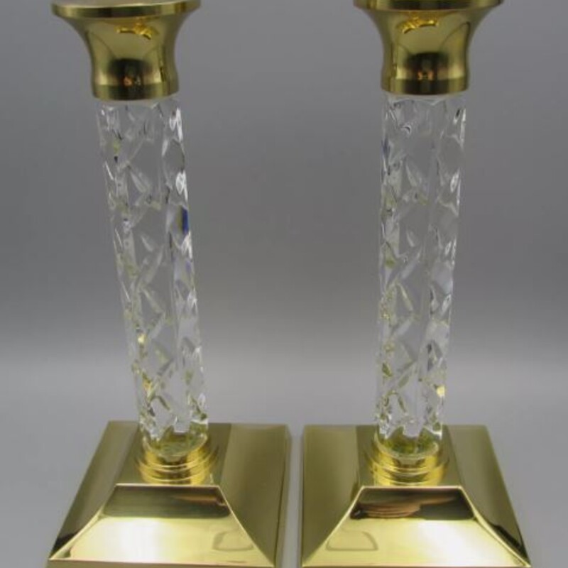 Waterford Brass Candlesticks
Set of 2
Clear Gold
Size: 4.5x11H