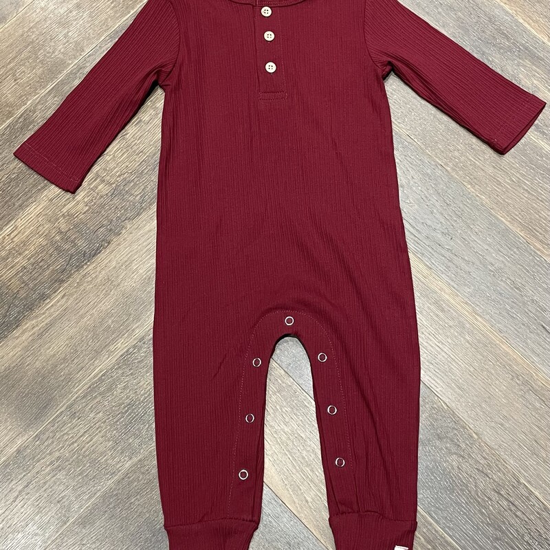 Me & Henry Onesie, Burgundy, Size: 9-12M

New Sample!