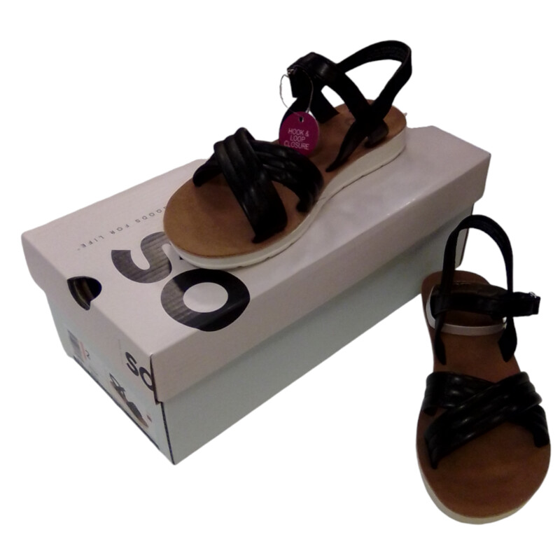 Shoes: NWT Sandals Strapp