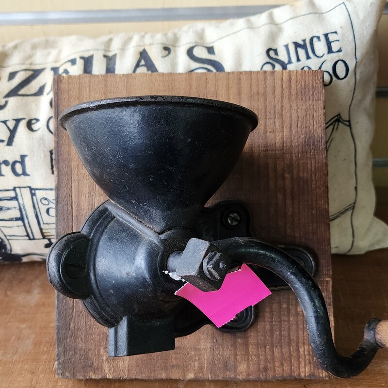 Vtg Coffee Grinder, Cast Iro, Size: Mounted