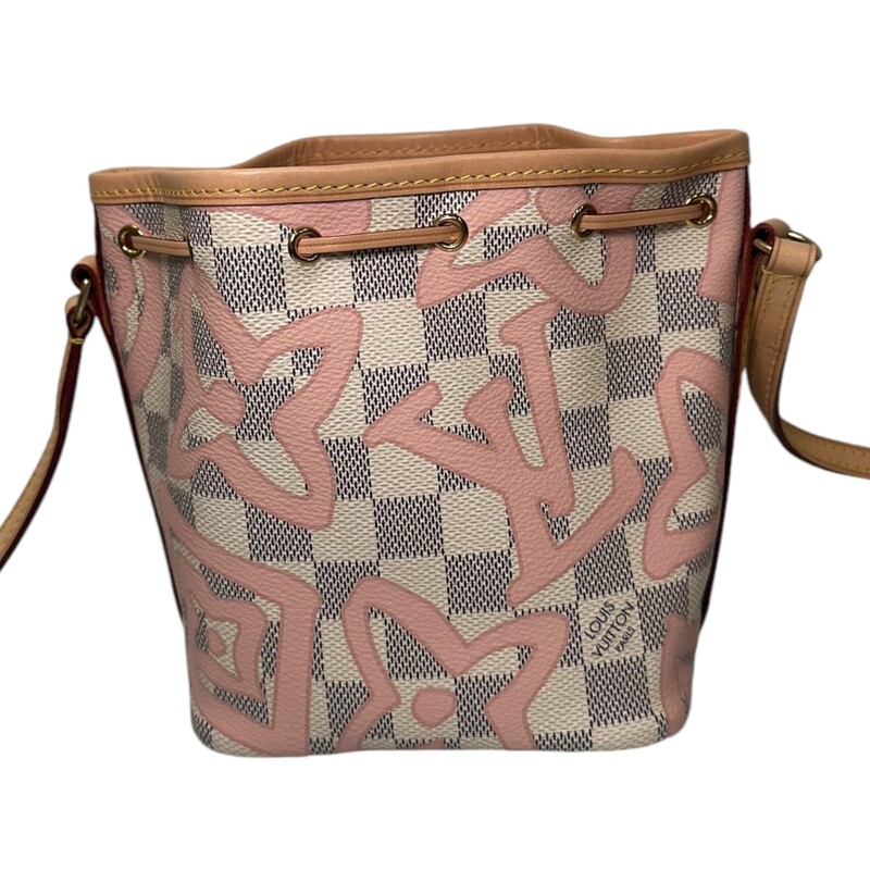 Limited Edition Louis Vuitton Damier Azur Tahitienne Nano Noé Crossbody Bag
- Gold-tone hardware
- Damier azure tahitenne pink canvas
- Flat leather crossbody strap
- Pink lining

Date Code: AR1187
Dimensions: 8 L x 6 H
20 Strap Drop