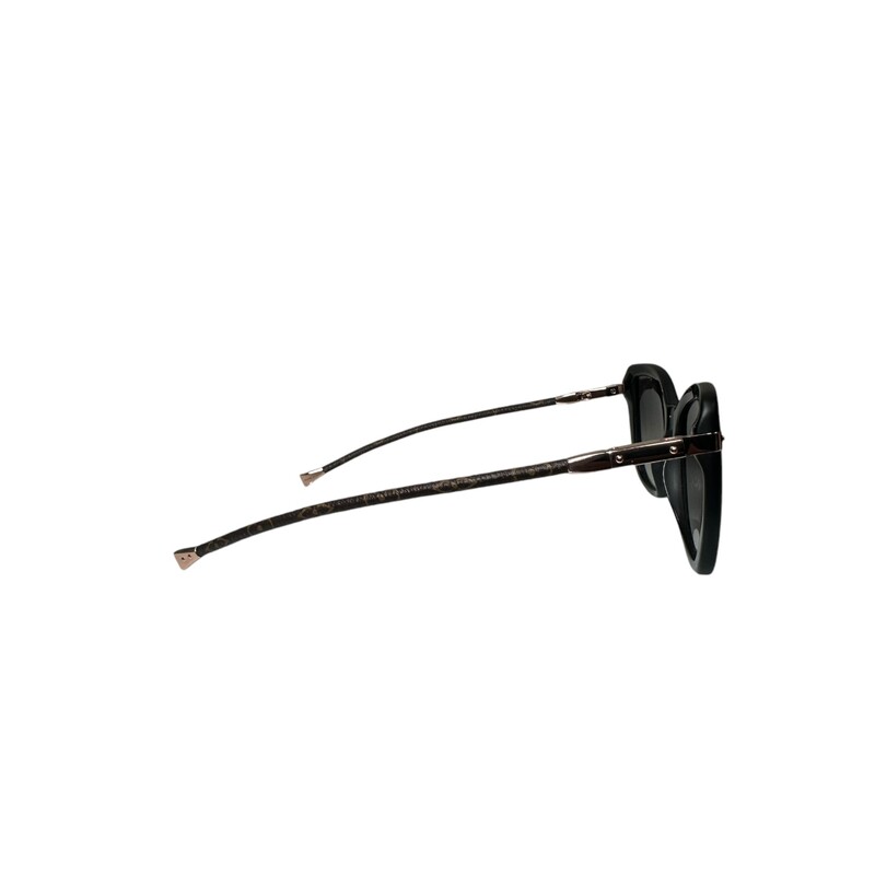 LOUIS VUITTON Monogram Acetate Charlotte Sunglasses in Black . These sunglasses have a rose gold acetate frame with monogram arms and gradient black lenses and a unique hinge that allows the monogram arms to fold upward and lay flat.<br />
Lens: 100% UV protection gradient tint<br />
LV Monogram<br />
Gradient Lenses<br />
Style Code:Z0781W<br />
*Very minor marks on lenses