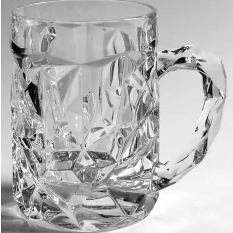 Tiffany & Co Beer Mug
Clear
Size: 5x5H