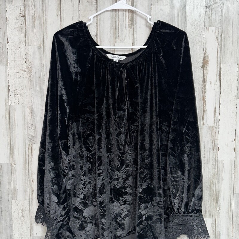 NEW 3X Black Velvet Top