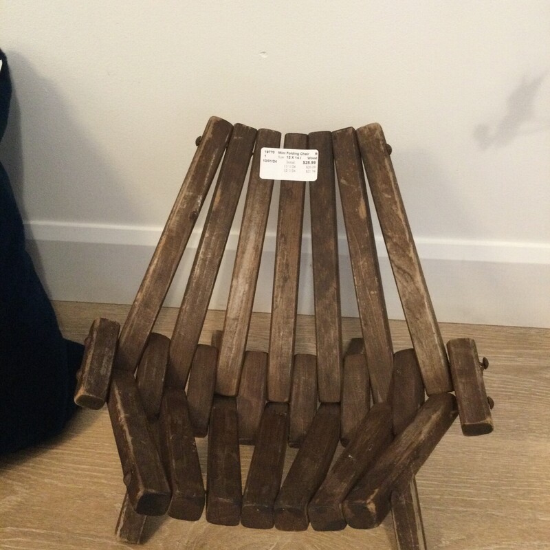 Mini Folding Chair,
Wood,
Size: 12 X 14 In