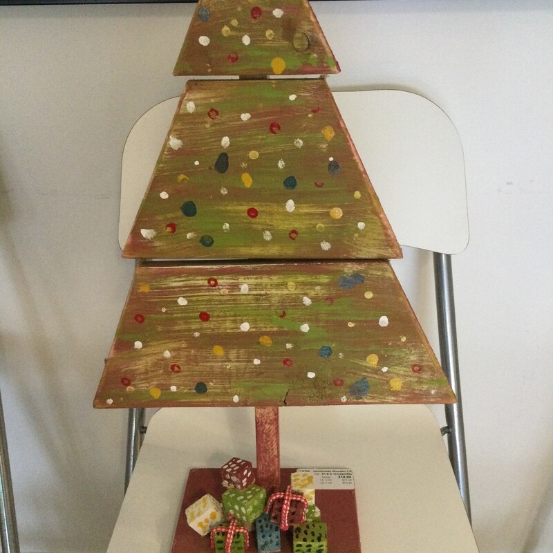 Handmade Wooden Christmas,
Green/Multi,
Size: 21.5 X 12 In