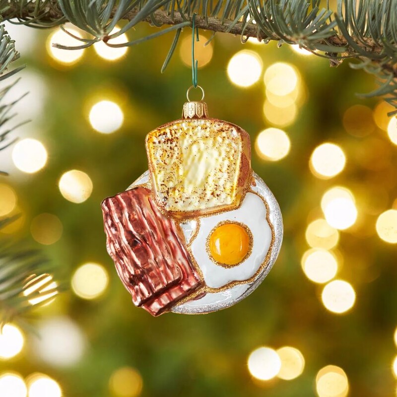 Sur La Table Breakfast Ornament
Brown Yellow Silver Size: 3.5 x 4H