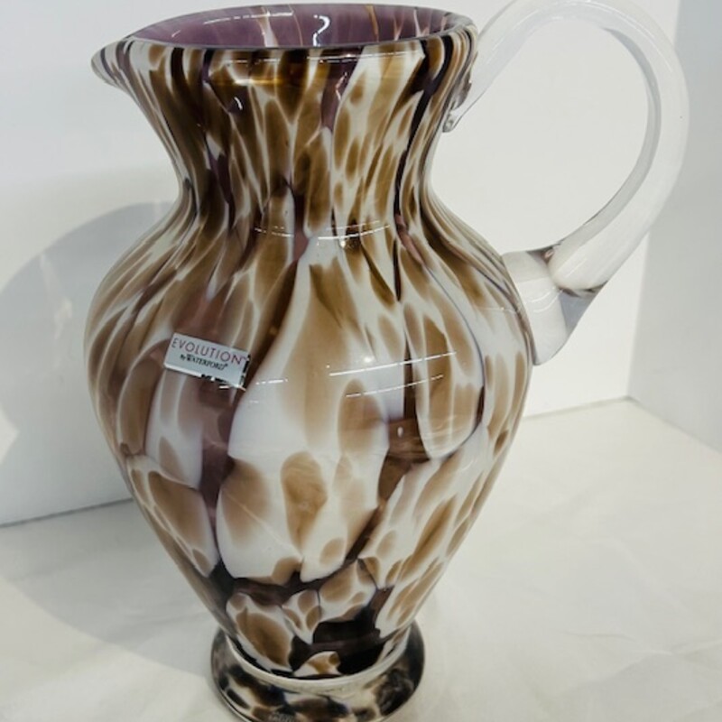 Waterford Evolution Urban Safari Pitcher
Purple and White
Size: 7x10H