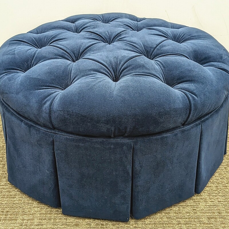 Kincaid Tufted Round