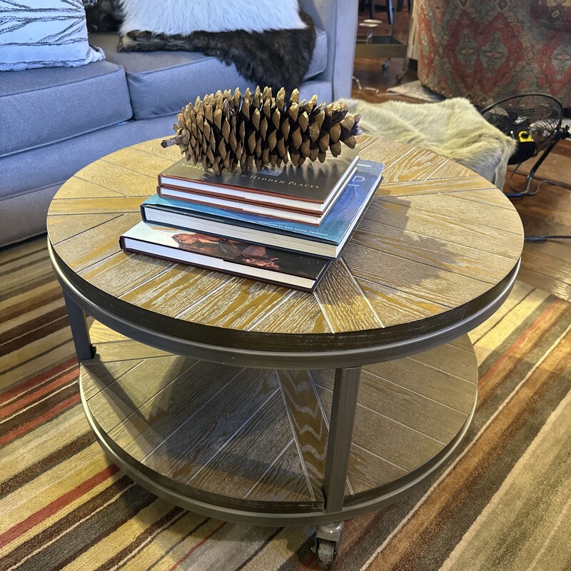 Round Wood Coffee Table

Size: 31Rx17T