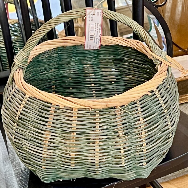 Basket Woven
Size: 14x12x11