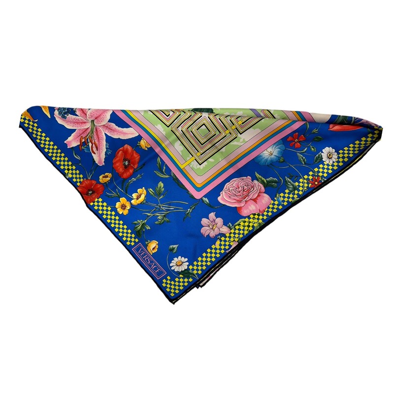 Versace Floral Silk<br />
Multi Color<br />
 Size: OS