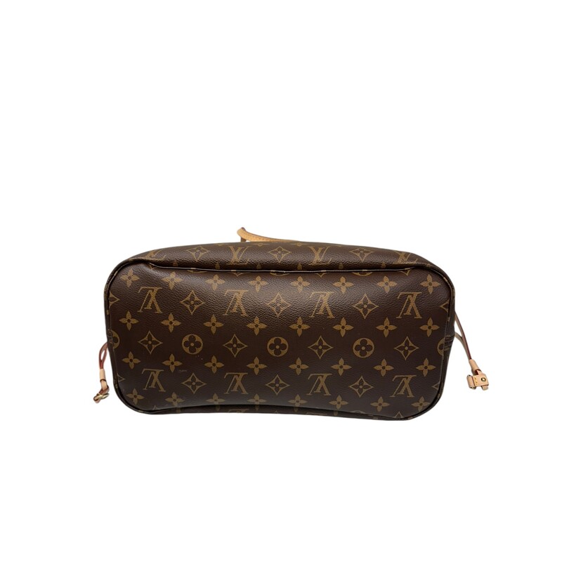 Louis Vuitton Neverfull, Monogram, Size: Mm

Date Code: Chipped entrupy included.

Note: Light staining on interior. Does not include poch.

Dimensions:
12.2 x 11 x 5.5 inches
(Length x Height x Width)