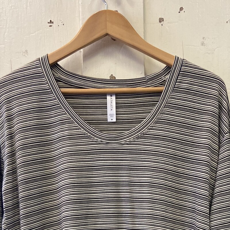 Blk/wht Stripe LS<br />
Blk/wht<br />
Size: Medium