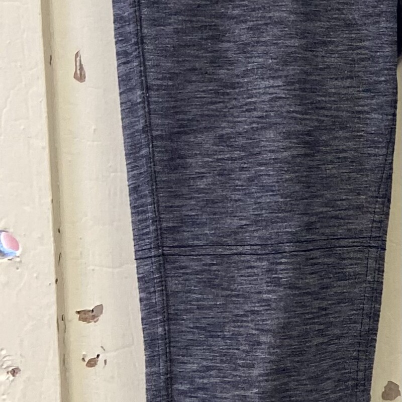 Gry Hther Yoga Pants<br />
Grey<br />
Size: S R $79