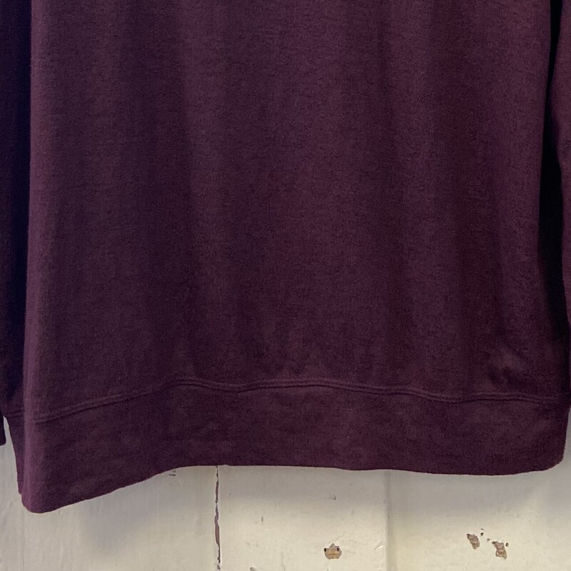 Maroon Heather LS<br />
Maroon<br />
Size: Medium