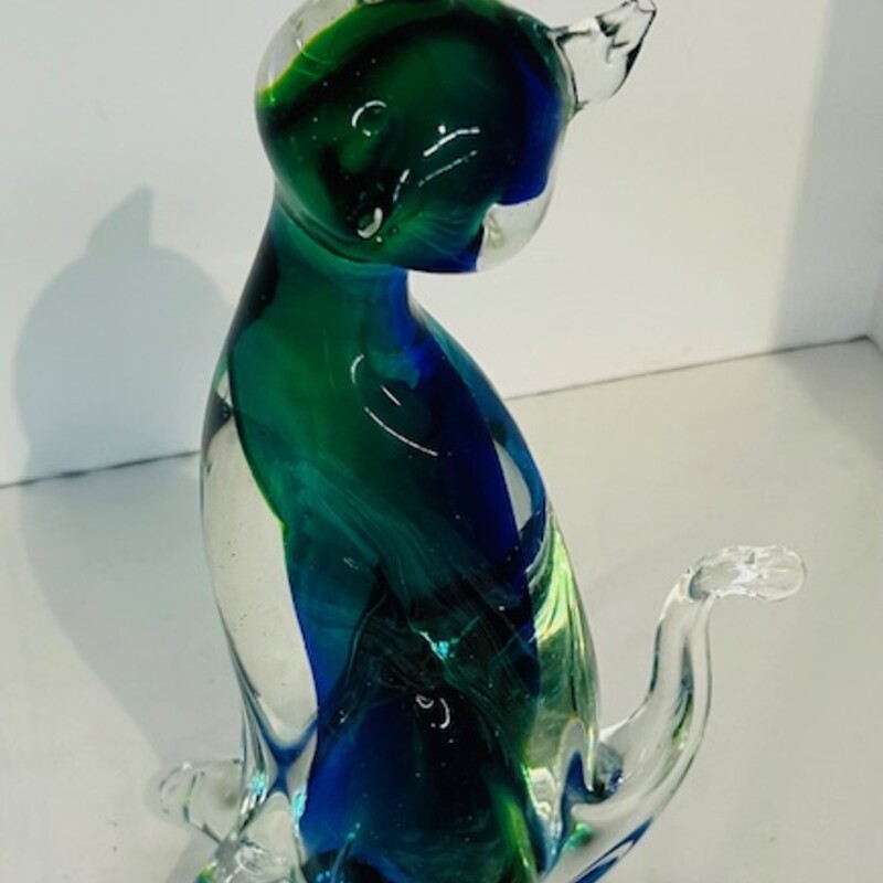 Art Glass Handblown Cat
Clear Green Blue
Size: 5x8.5H