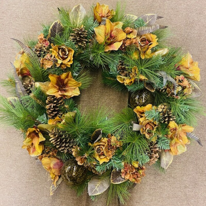 Designer Holiday Wreath
Green Gold Brown
Size: 28x7x28H
Includes Brown Glass Bulbs, Feathers, Gold Pears and Silk Leaves & Florals
Retail $200+