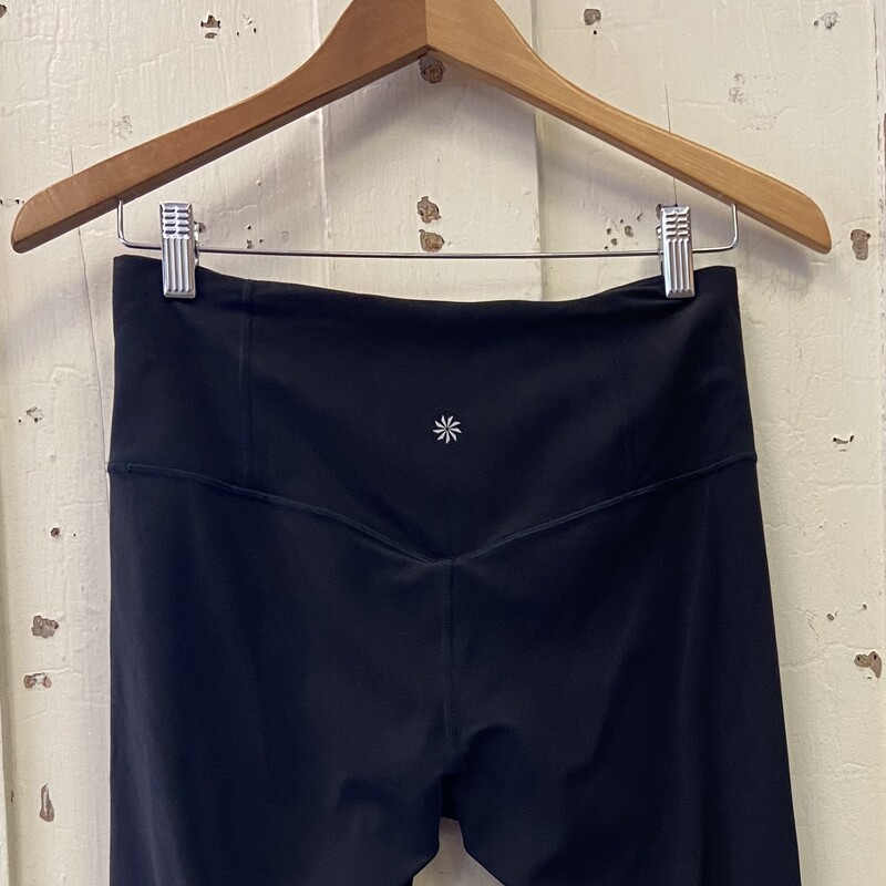 Blk Capri Leggings
Black
Size: Medium