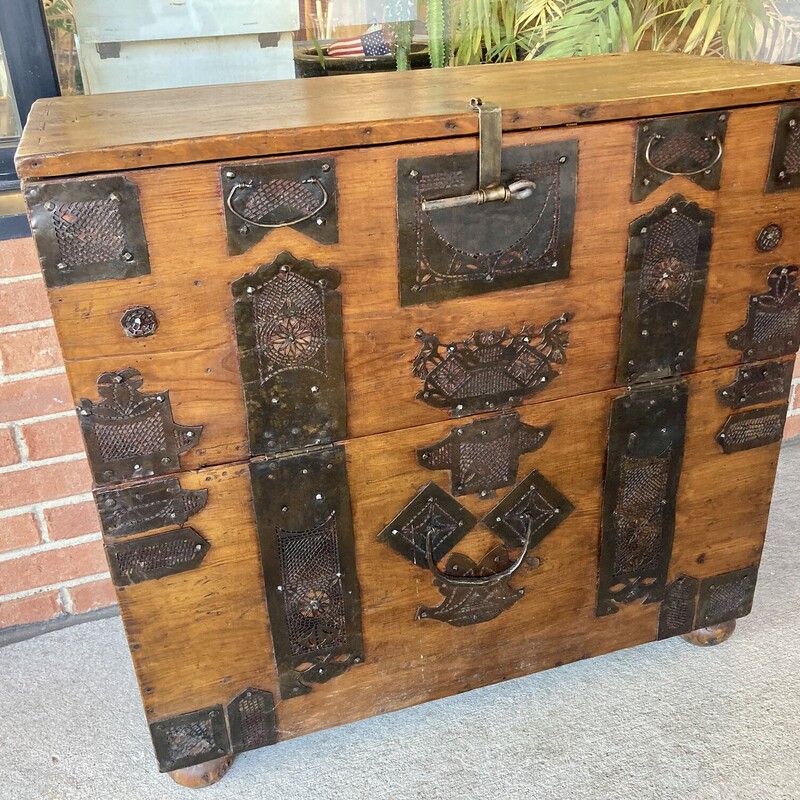 Korean Badaji Chest