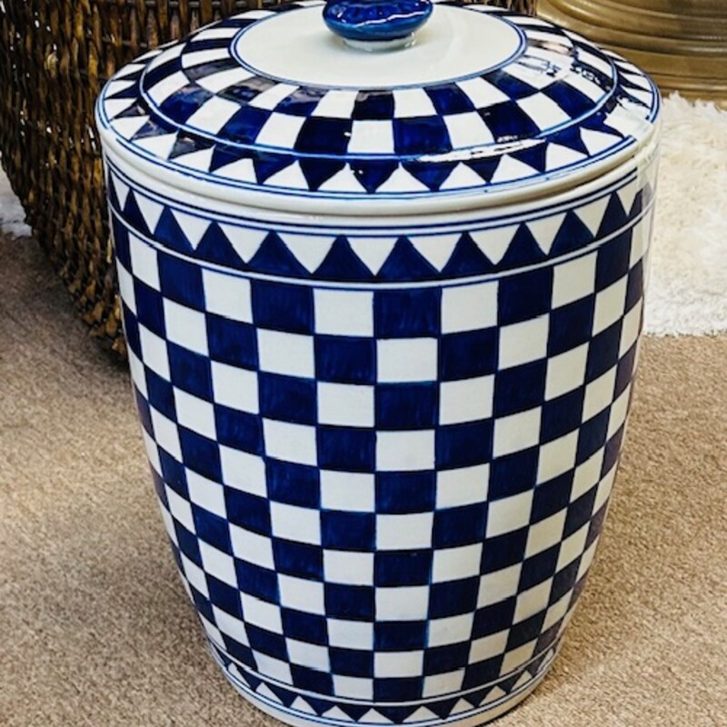 Ceramic Checkered Jar with Lid
Blue White
Size: 11 x 16H