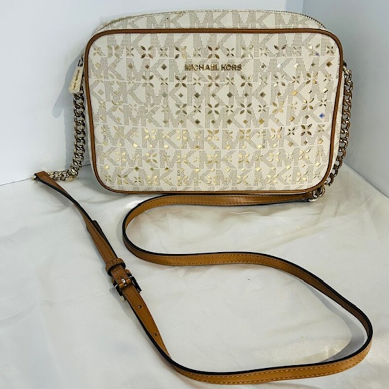 Michael Kors Cutout Embellished Crossbody
Cream Tan Brown
Size: 10 x 7.5H