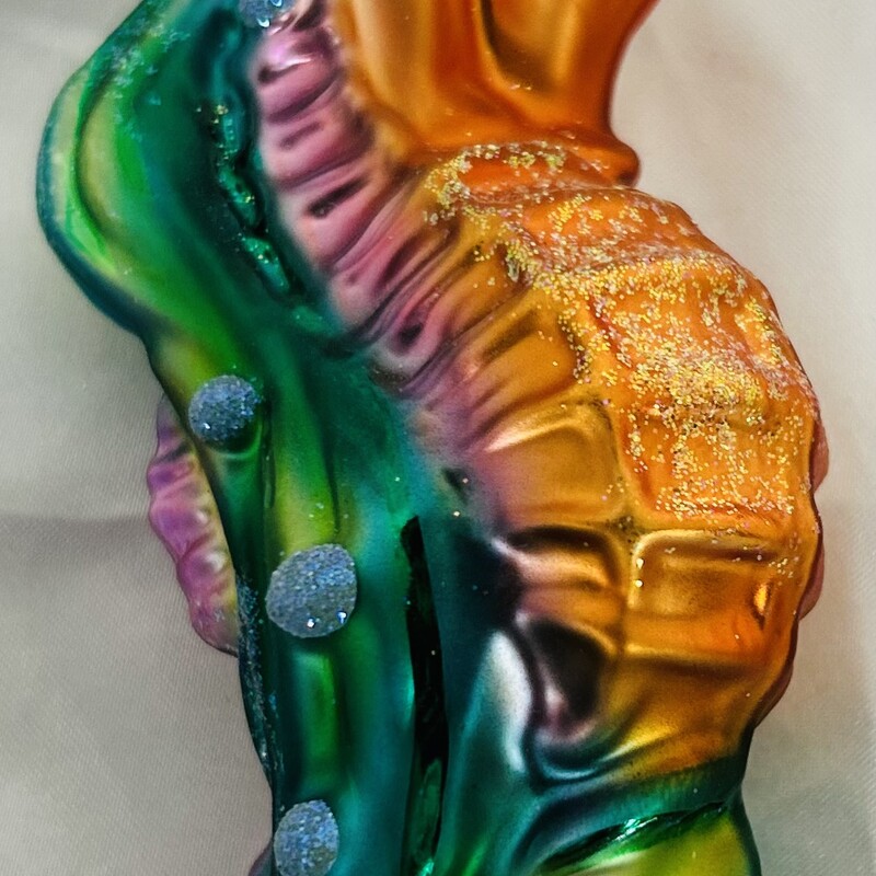 Christopher Radko Seahorse Ornament
Green Orange Purple
Size: 2.5 x 5.5 H