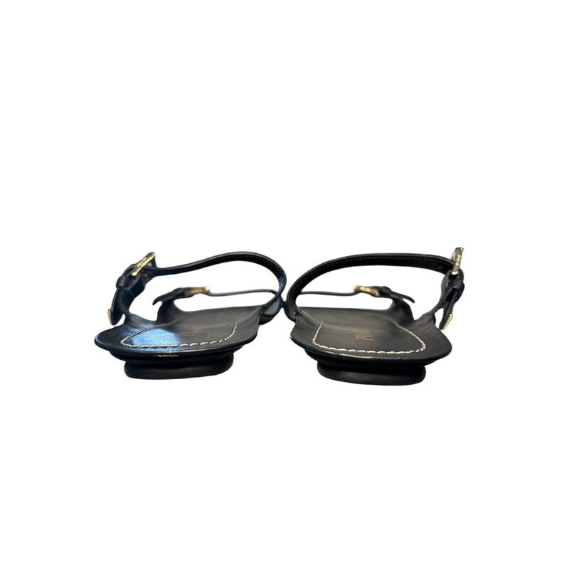 Prada Sandali Two Strap Sandal<br />
Size 40<br />
Some scratches on leather