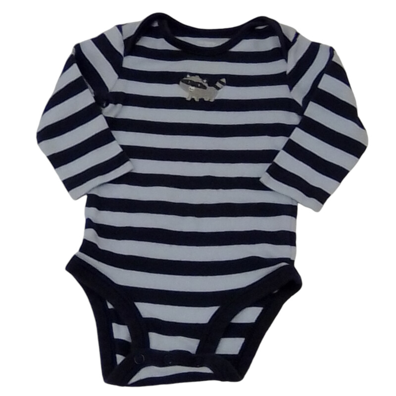 Long Sleeve Onesie: Strip, Boy, Size: 6m

Located at Pipsqueak Resale Boutique inside the Vancouver Mall, Suite 230, (upstairs between Round 1 and Golds Gym) or online at:

#resalerocks #pipsqueakresale #vancouverwa #portland #reusereducerecycle #fashiononabudget #chooseused #consignment #savemoney #shoplocal #weship #keepusopen #shoplocalonline #resale #resaleboutique #mommyandme #minime #fashion #reseller

All items are photographed prior to being steamed. Cross posted, items are located at #PipsqueakResaleBoutique, payments accepted: cash, paypal & credit cards. Any flaws will be described in the comments. More pictures available with link above. Local pick up available at the #VancouverMall, tax will be added (not included in price), shipping available (not included in price, *Clothing, shoes, books & DVDs for $6.99; please contact regarding shipment of toys or other larger items), item can be placed on hold with communication, message with any questions. Join Pipsqueak Resale - Online to see all the new items! Follow us on IG @pipsqueakresale & Thanks for looking! Due to the nature of consignment, any known flaws will be described; ALL SHIPPED SALES ARE FINAL. All items are currently located inside Pipsqueak Resale Boutique as a store front items purchased on location before items are prepared for shipment will be refunded.