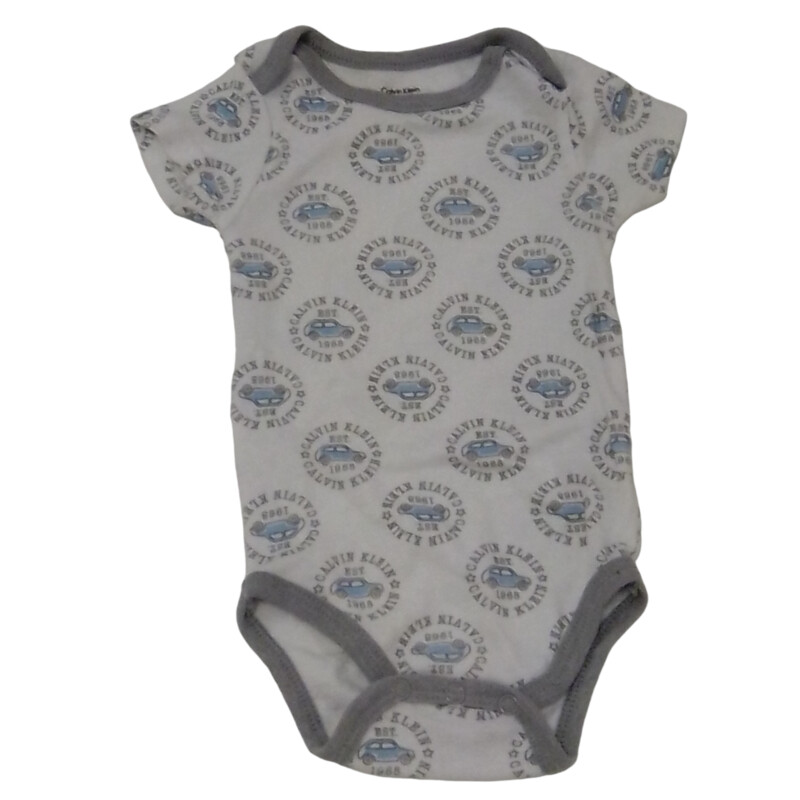 Onesie: Car, Boy, Size: 6/9M

Located at Pipsqueak Resale Boutique inside the Vancouver Mall, Suite 230, (upstairs between Round 1 and Golds Gym) or online at:

#resalerocks #pipsqueakresale #vancouverwa #portland #reusereducerecycle #fashiononabudget #chooseused #consignment #savemoney #shoplocal #weship #keepusopen #shoplocalonline #resale #resaleboutique #mommyandme #minime #fashion #reseller

All items are photographed prior to being steamed. Cross posted, items are located at #PipsqueakResaleBoutique, payments accepted: cash, paypal & credit cards. Any flaws will be described in the comments. More pictures available with link above. Local pick up available at the #VancouverMall, tax will be added (not included in price), shipping available (not included in price, *Clothing, shoes, books & DVDs for $6.99; please contact regarding shipment of toys or other larger items), item can be placed on hold with communication, message with any questions. Join Pipsqueak Resale - Online to see all the new items! Follow us on IG @pipsqueakresale & Thanks for looking! Due to the nature of consignment, any known flaws will be described; ALL SHIPPED SALES ARE FINAL. All items are currently located inside Pipsqueak Resale Boutique as a store front items purchased on location before items are prepared for shipment will be refunded.