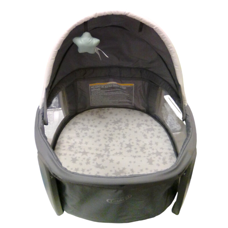 Portable Bassinet, Gear

Located at Pipsqueak Resale Boutique inside the Vancouver Mall, Suite 230, (upstairs between Round 1 and Golds Gym) or online at:

#resalerocks #pipsqueakresale #vancouverwa #portland #reusereducerecycle #fashiononabudget #chooseused #consignment #savemoney #shoplocal #weship #keepusopen #shoplocalonline #resale #resaleboutique #mommyandme #minime #fashion #reseller

All items are photographed prior to being steamed. Cross posted, items are located at #PipsqueakResaleBoutique, payments accepted: cash, paypal & credit cards. Any flaws will be described in the comments. More pictures available with link above. Local pick up available at the #VancouverMall, tax will be added (not included in price), shipping available (not included in price, *Clothing, shoes, books & DVDs for $6.99; please contact regarding shipment of toys or other larger items), item can be placed on hold with communication, message with any questions. Join Pipsqueak Resale - Online to see all the new items! Follow us on IG @pipsqueakresale & Thanks for looking! Due to the nature of consignment, any known flaws will be described; ALL SHIPPED SALES ARE FINAL. All items are currently located inside Pipsqueak Resale Boutique as a store front items purchased on location before items are prepared for shipment will be refunded.