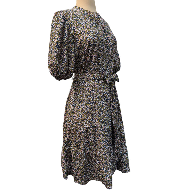 Boden Paisley Dress<br />
100% Cotton<br />
Belted Waist<br />
Navy, Pink, Olive, Red and White<br />
Size: 14