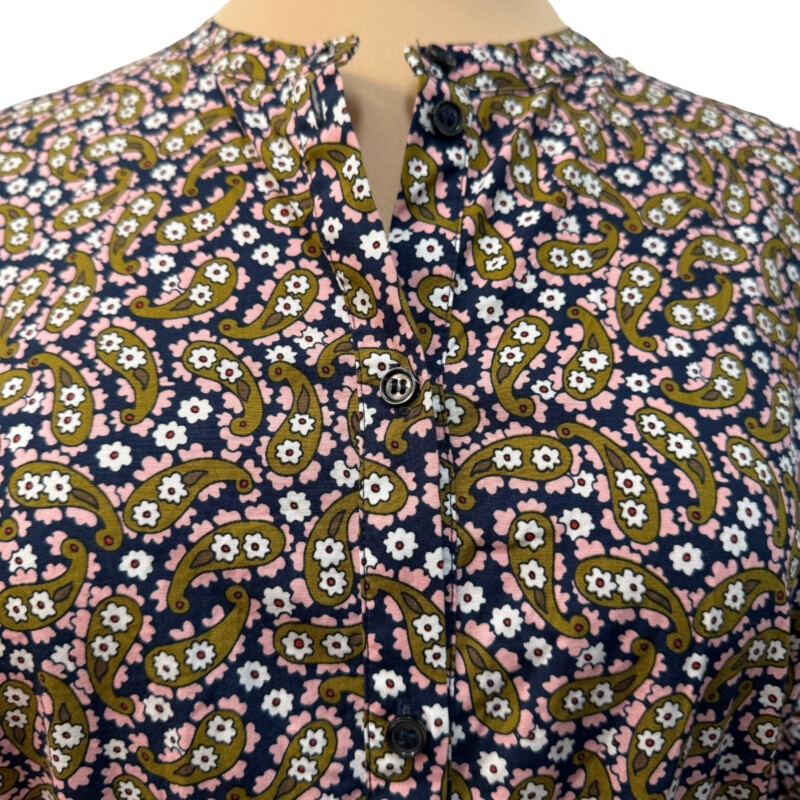 Boden Paisley Dress<br />
100% Cotton<br />
Belted Waist<br />
Navy, Pink, Olive, Red and White<br />
Size: 14