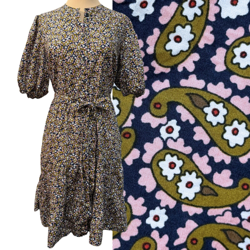 Boden Paisley Dress
100% Cotton
Belted Waist
Navy, Pink, Olive, Red and White
Size: 14