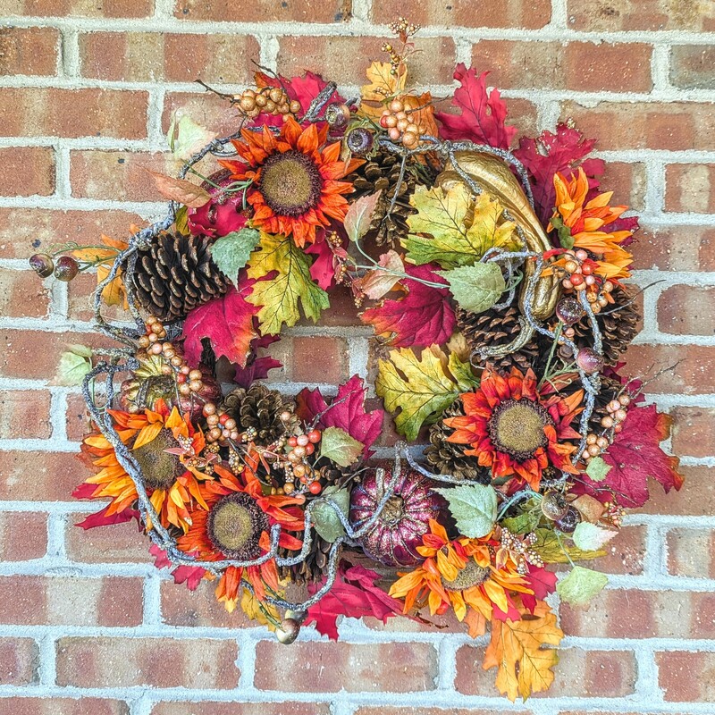 Sparkly Fall Sunflower Wreath
Orange Brown Yellow Red Size: 22diameter