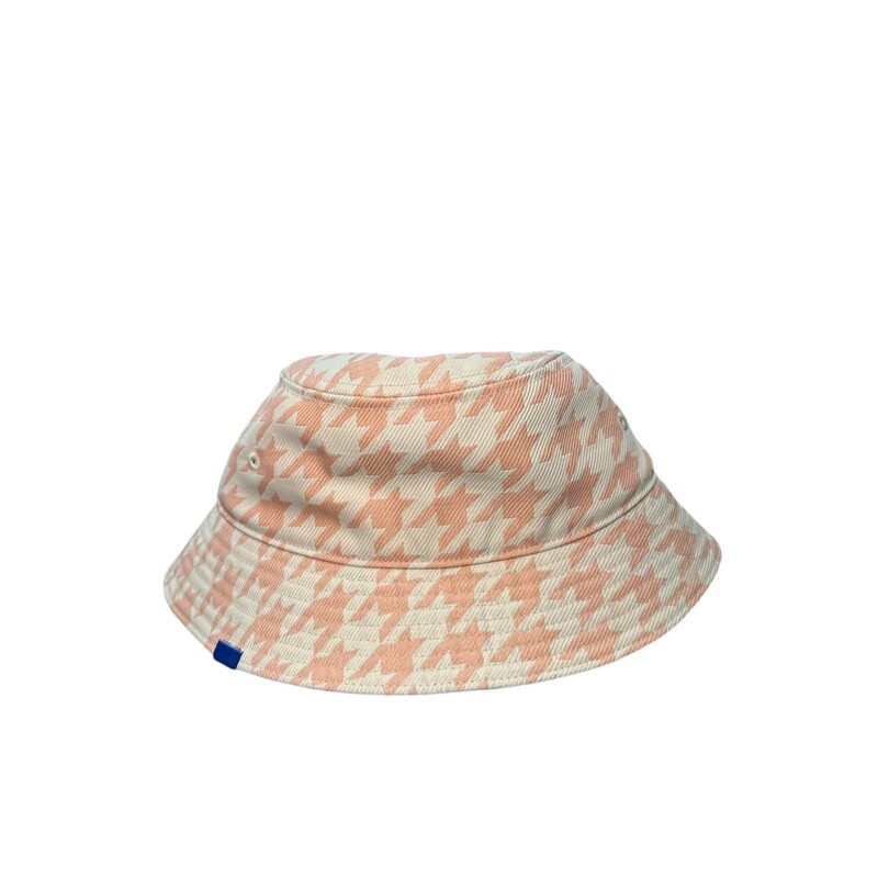 Burberry Sherbet Bucket Pink<br />
<br />
New with tags<br />
Marker marks on tag<br />
100% Cotton