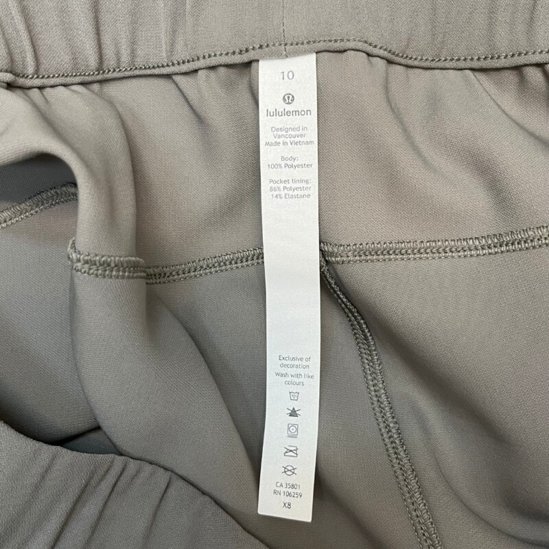 Lululemon Lounge Pants<br />
Wide Leg<br />
Drawstring Waist<br />
Color:  Stone<br />
Size: Medium (10)