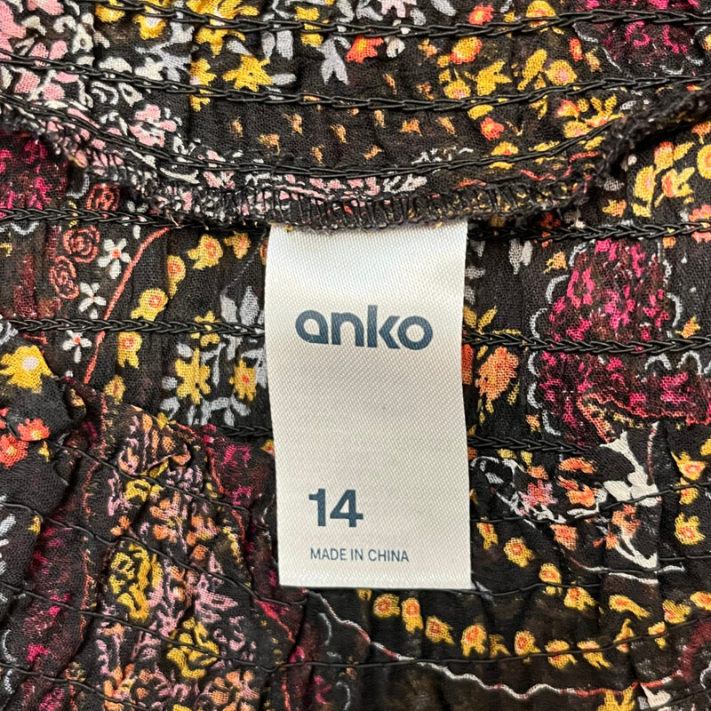 Anko Sheer Blouse<br />
Long Sleeve<br />
Smocking Detail On Neck and Sleeves<br />
Paisley Print<br />
Black, Burgandy, Yellow, Purple, Orange and White<br />
Size: Large