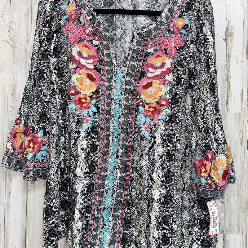 M Black Print Flower Top