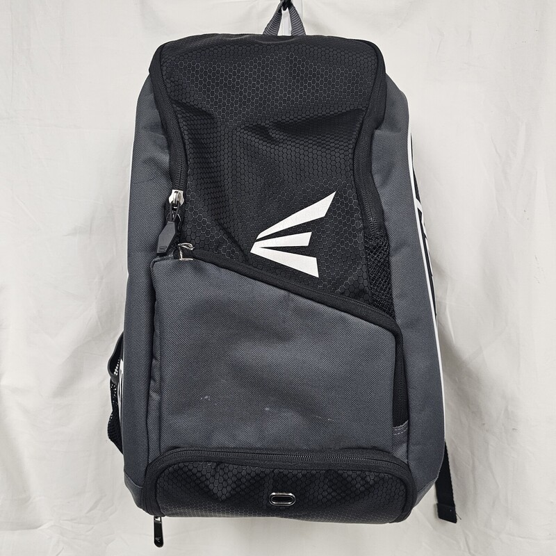 Easton Game Ready Baeball Softball Backpack<br />
Black<br />
Size: Adult<br />
Pre-owned