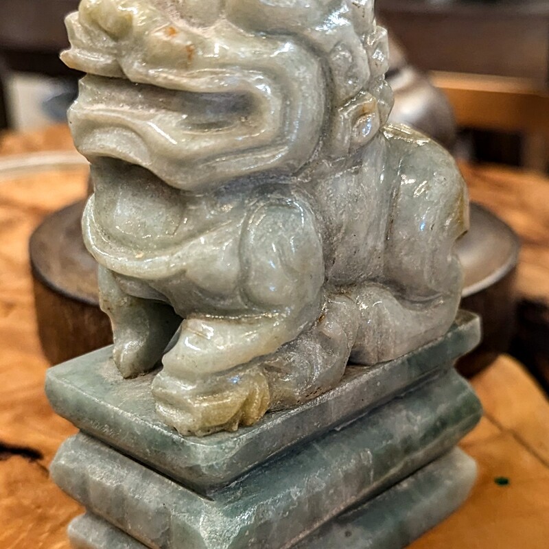 Jade Foo Dog
Green, Size: 3x5H